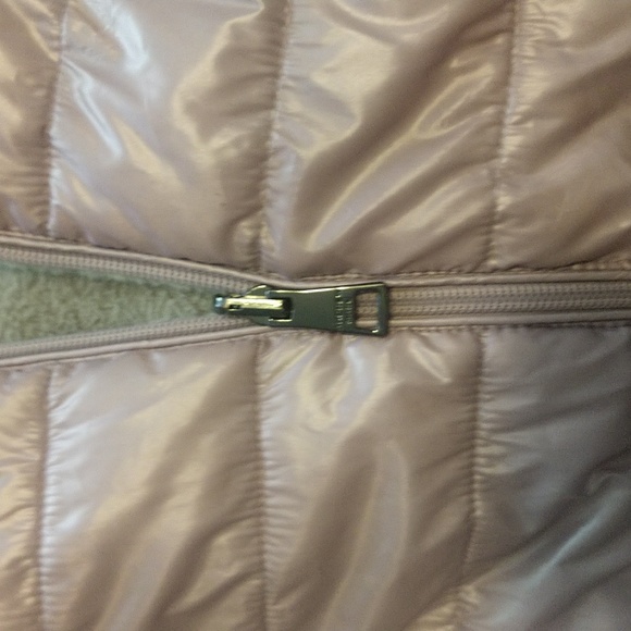 Andrew Marc reversible faux fur jacket - Picture 4 of 13